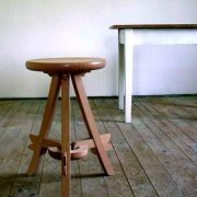 Stool Threehooter